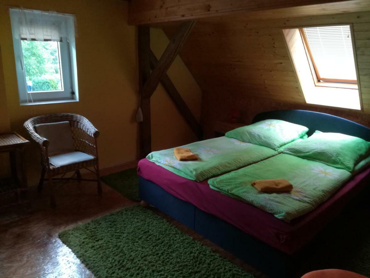 Apartament Private Svetluska Pobezovice Zewnętrze zdjęcie