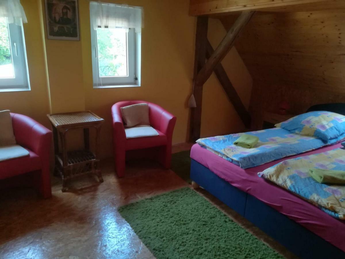 Apartament Private Svetluska Pobezovice Zewnętrze zdjęcie